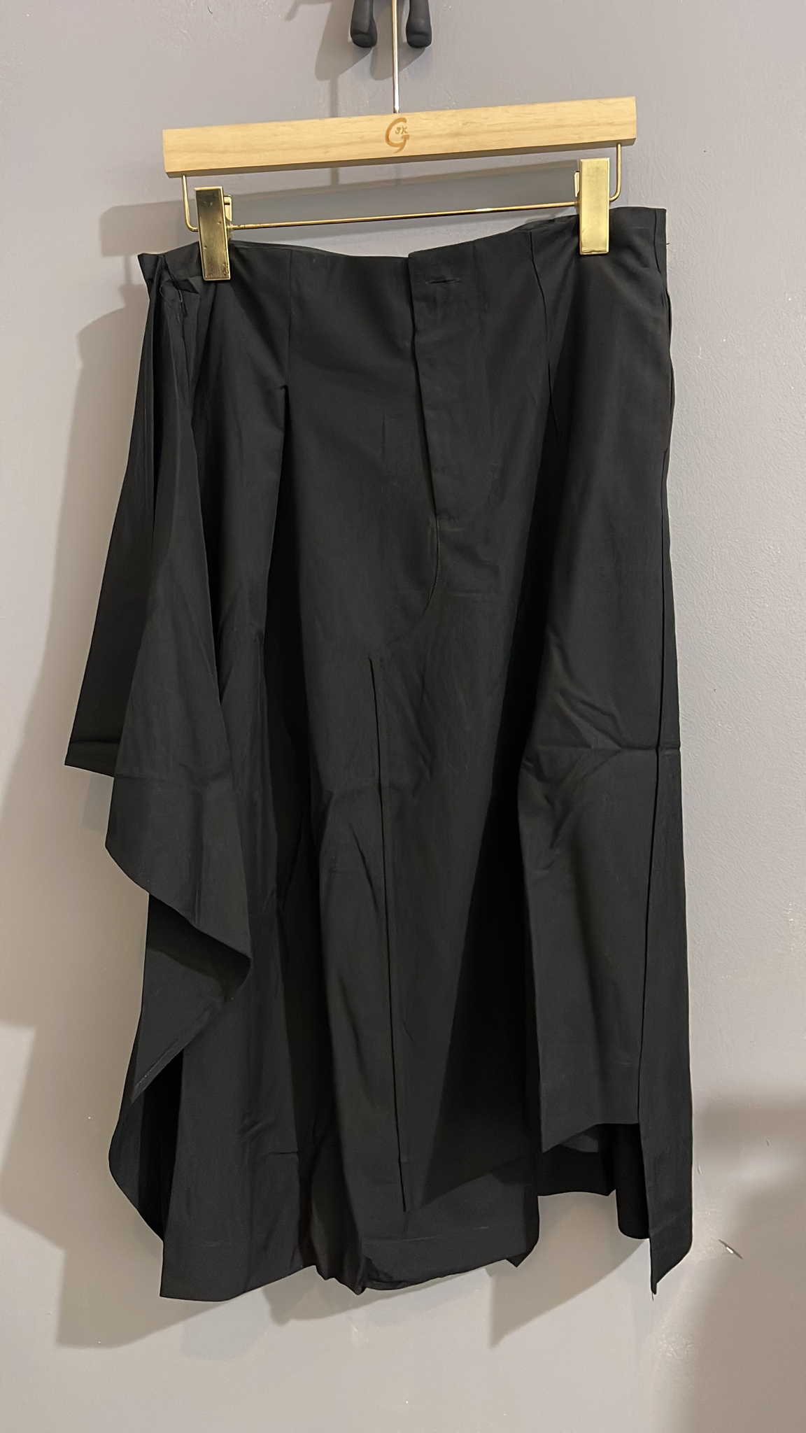 *SALE* (D1069)Black Skirt