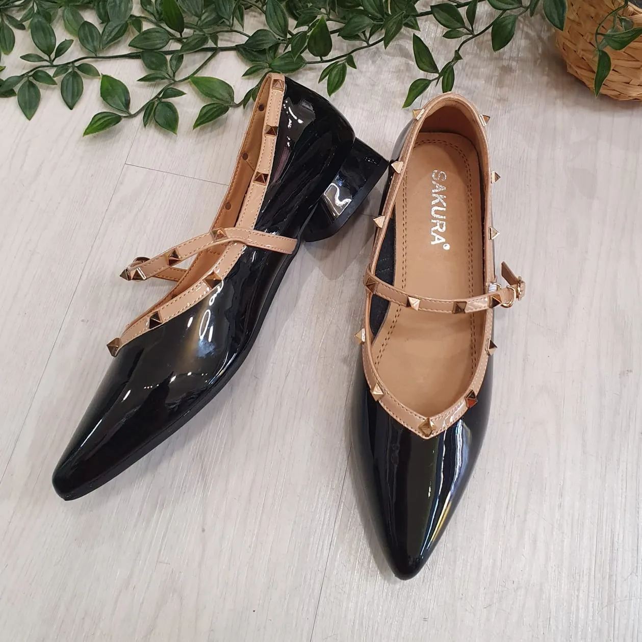 Sakura Black Shoe(Design61)