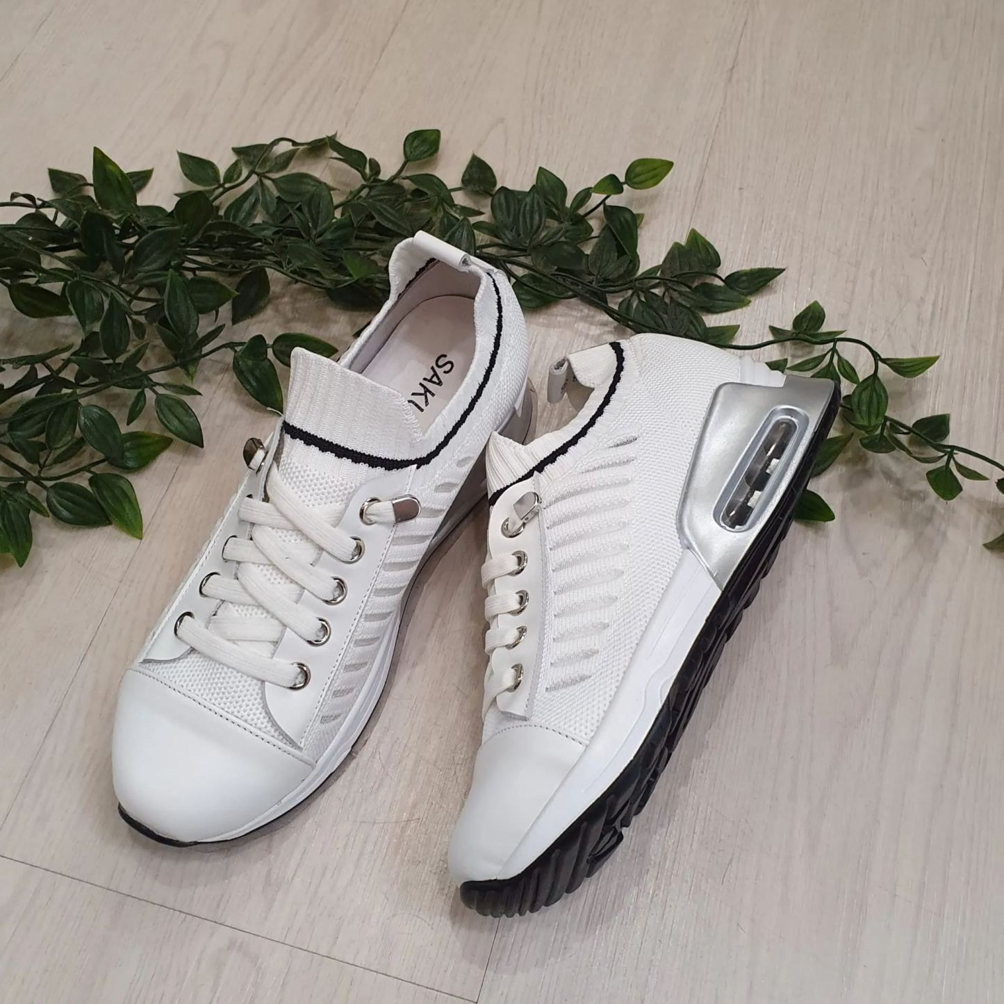 White Shoe(Design26)