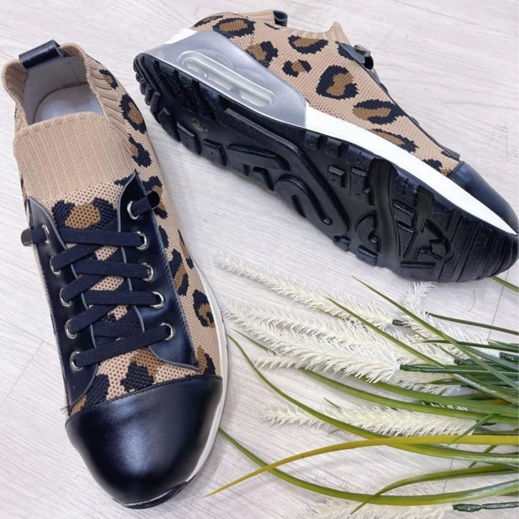 Sakura Brown Shoe(Design25)