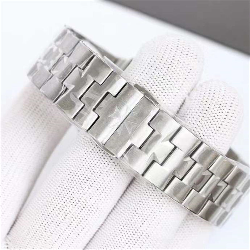 ヴァシュロン コンスタンタン オーヴァーシーズ4500V/110A-B126 - 浦山時計店