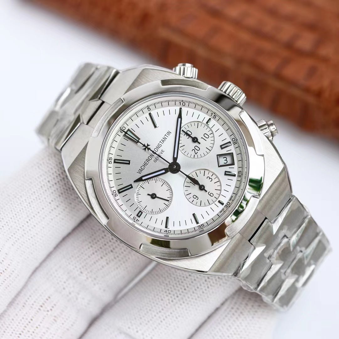 ヴァシュロン・コンスタンタン オーヴァーシーズ クロノグラフ 5500V/110A-B075 - 浦山時計店
