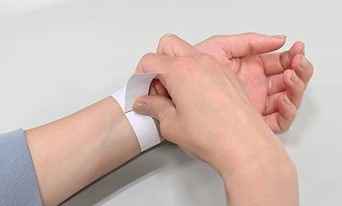 手首サイズの測り方 (2).jpg
