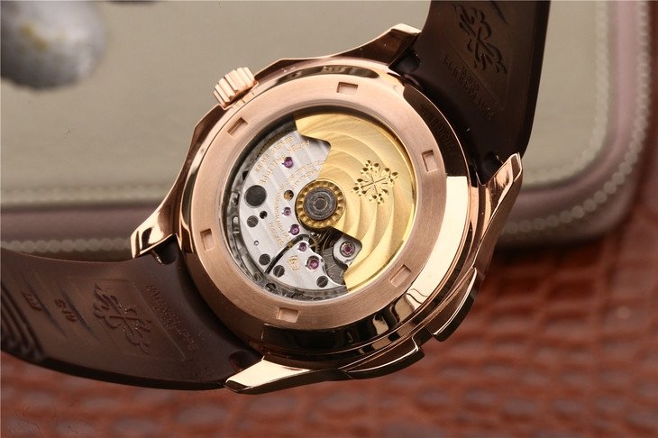 PATEK PHILIPPEパテック・フィリップ アクアノート トラベルタイム 5164R-001 - 浦山時計店
