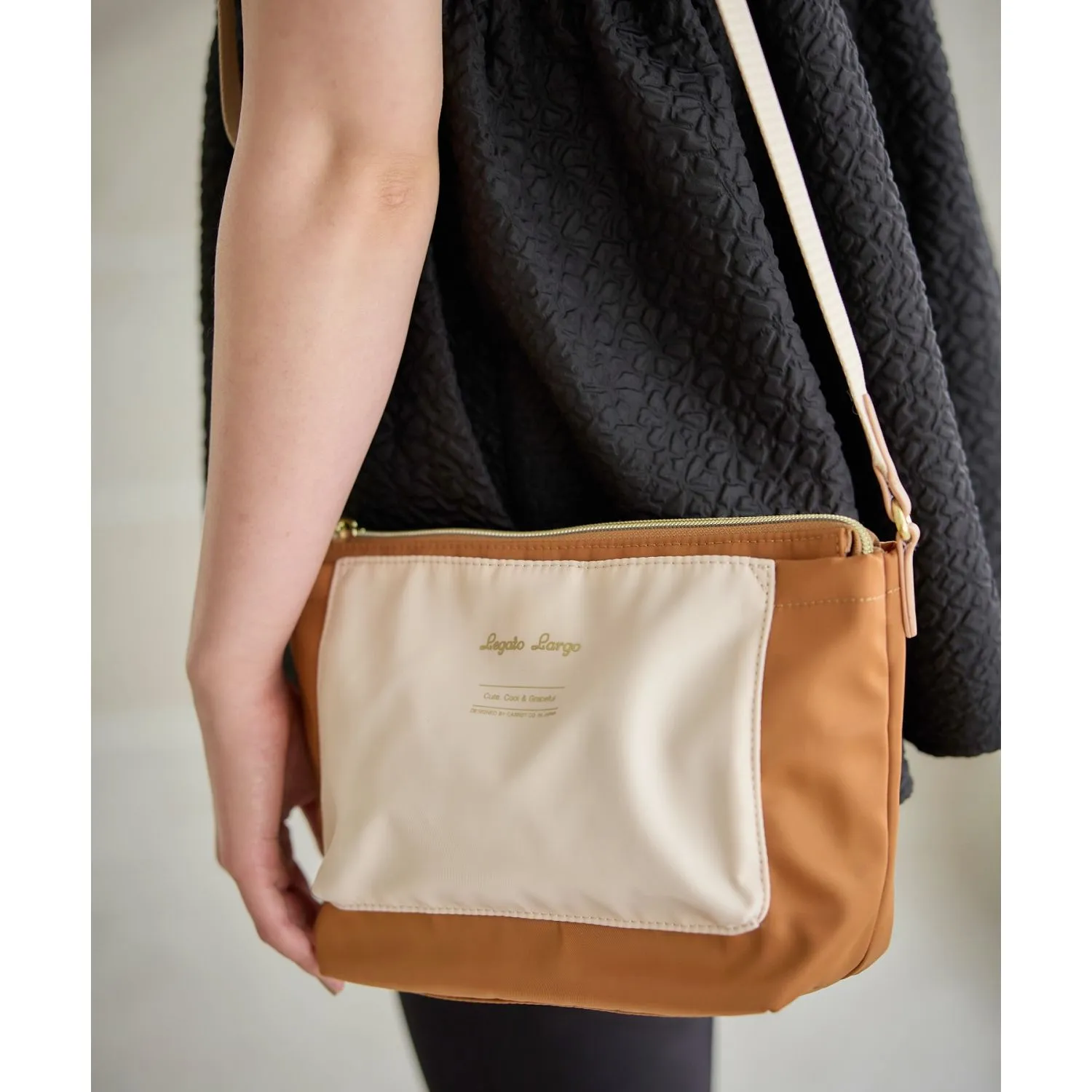 Legato Largo Color Combo Mini Shoulder Bag (Camel)