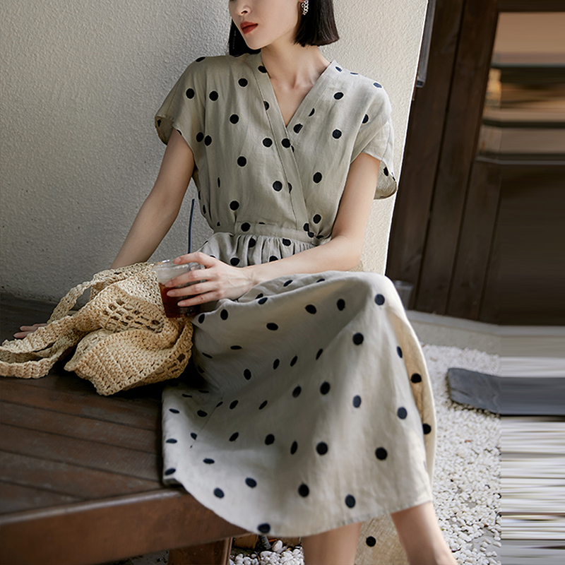 復古刺繡波輕盈感亞麻連身裙-NamoDress