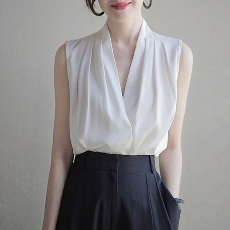 法式別緻緞面V領職業無袖襯衫（2色）-NamoDress