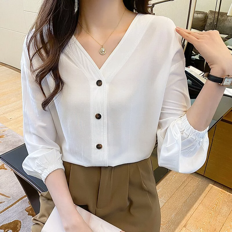 高級感氣質休閒V領襯衫（2色）-NamoDress