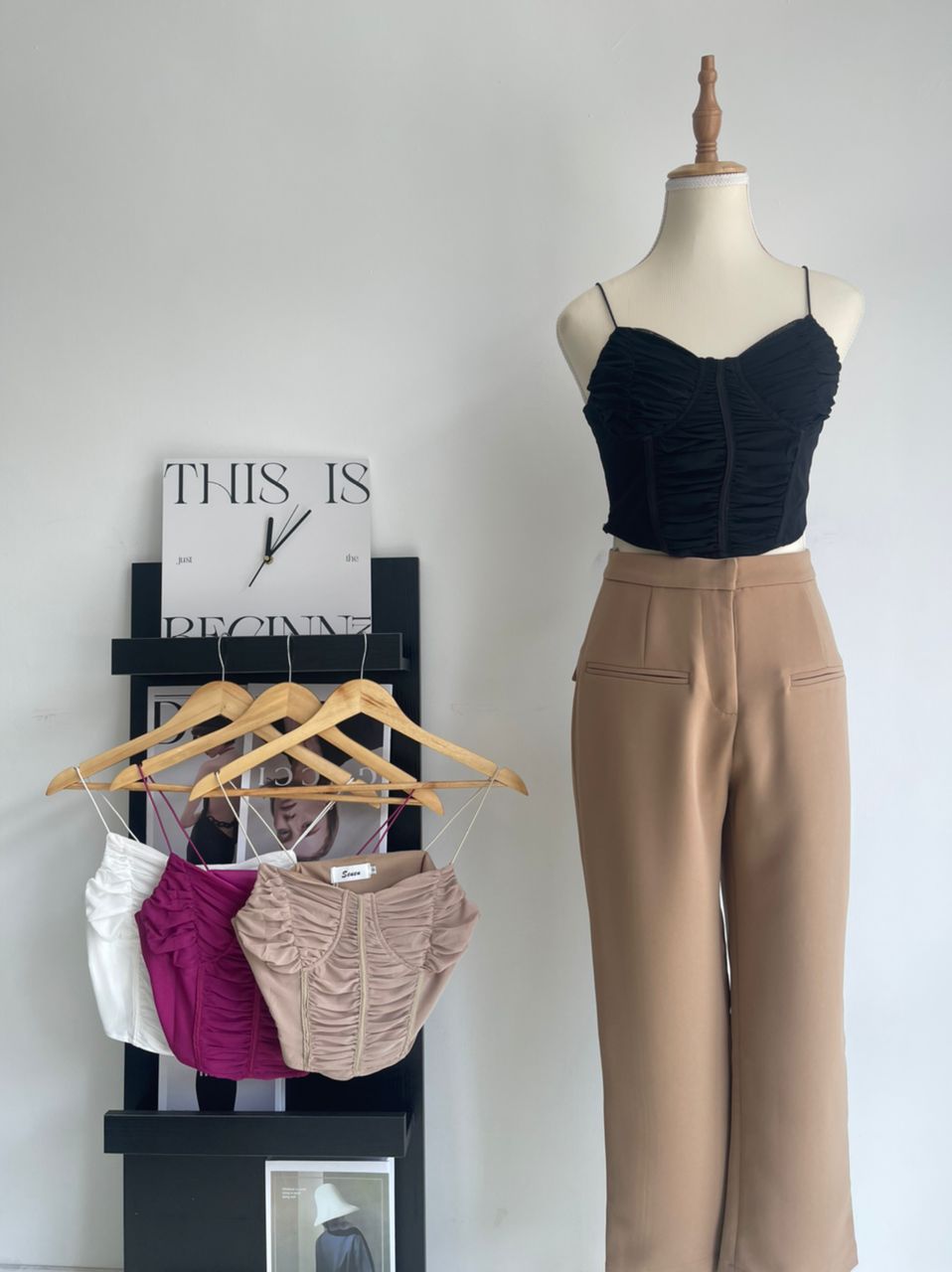 蕾丝吊带背心Ruched netting corset top