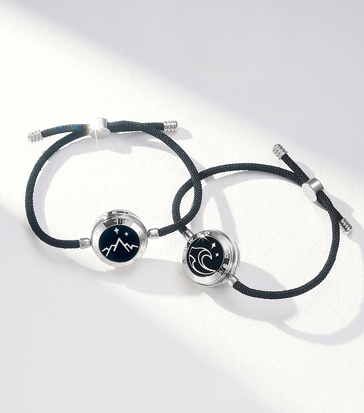 Totwoo バングル 2本セット 黒/ピンク Amazon.com: TOTWOO Long Distance Touch Bracelets for Couples