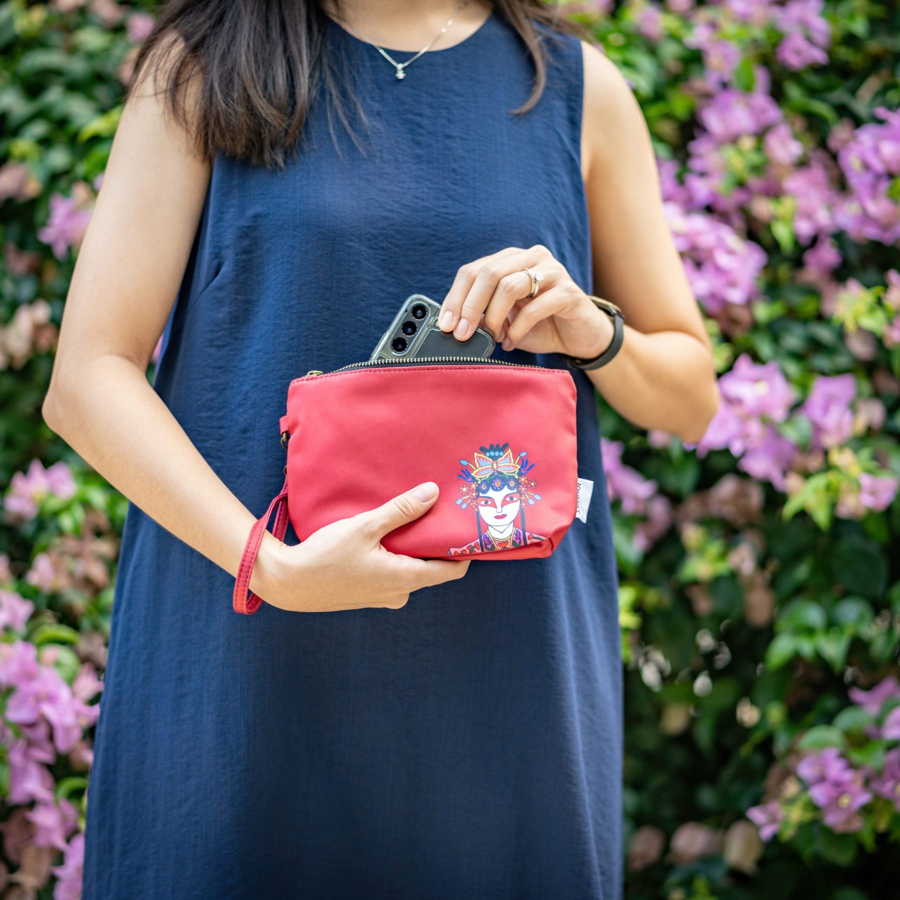 OPERA FACES WRISTLET