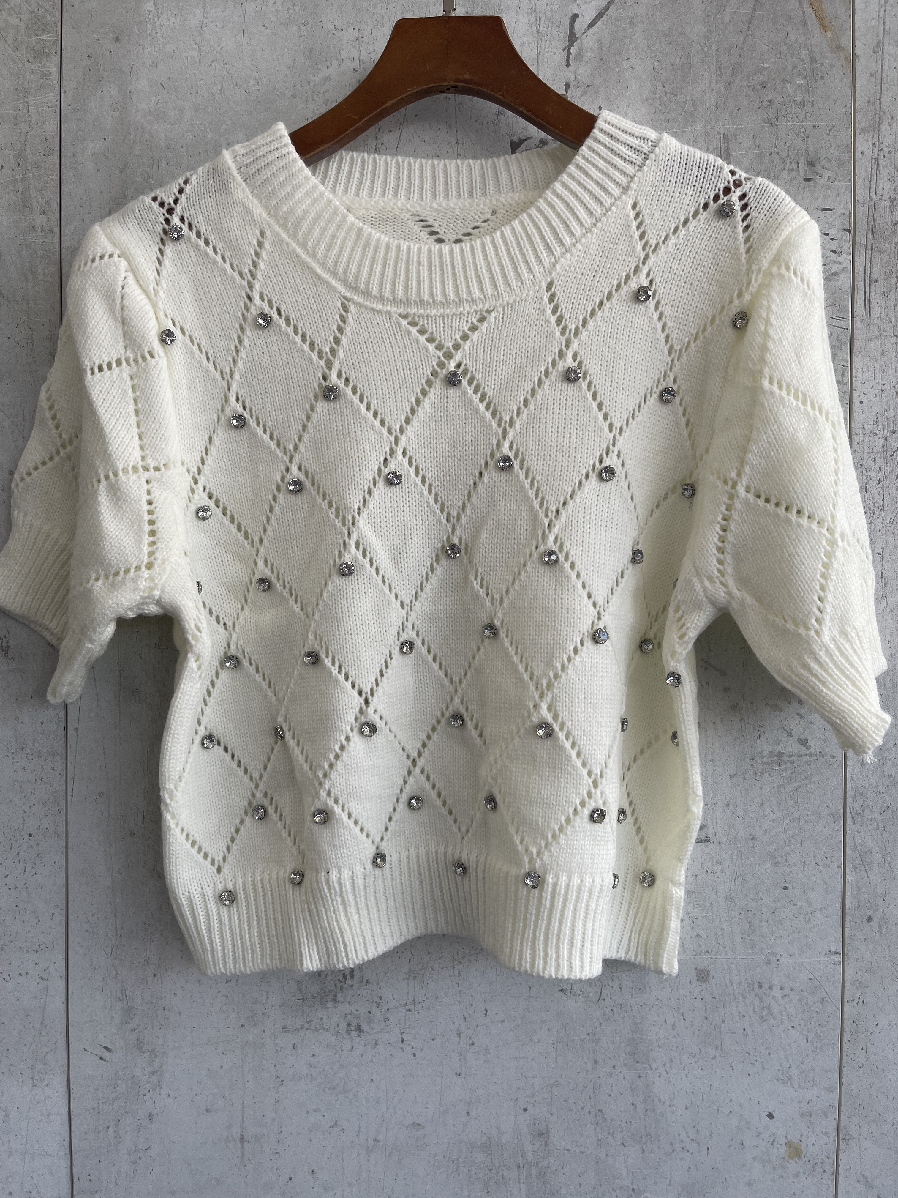 1877 Sales: Aigner Knit Crop Top W Rhinestones (B 45-50cm; L 43cm)