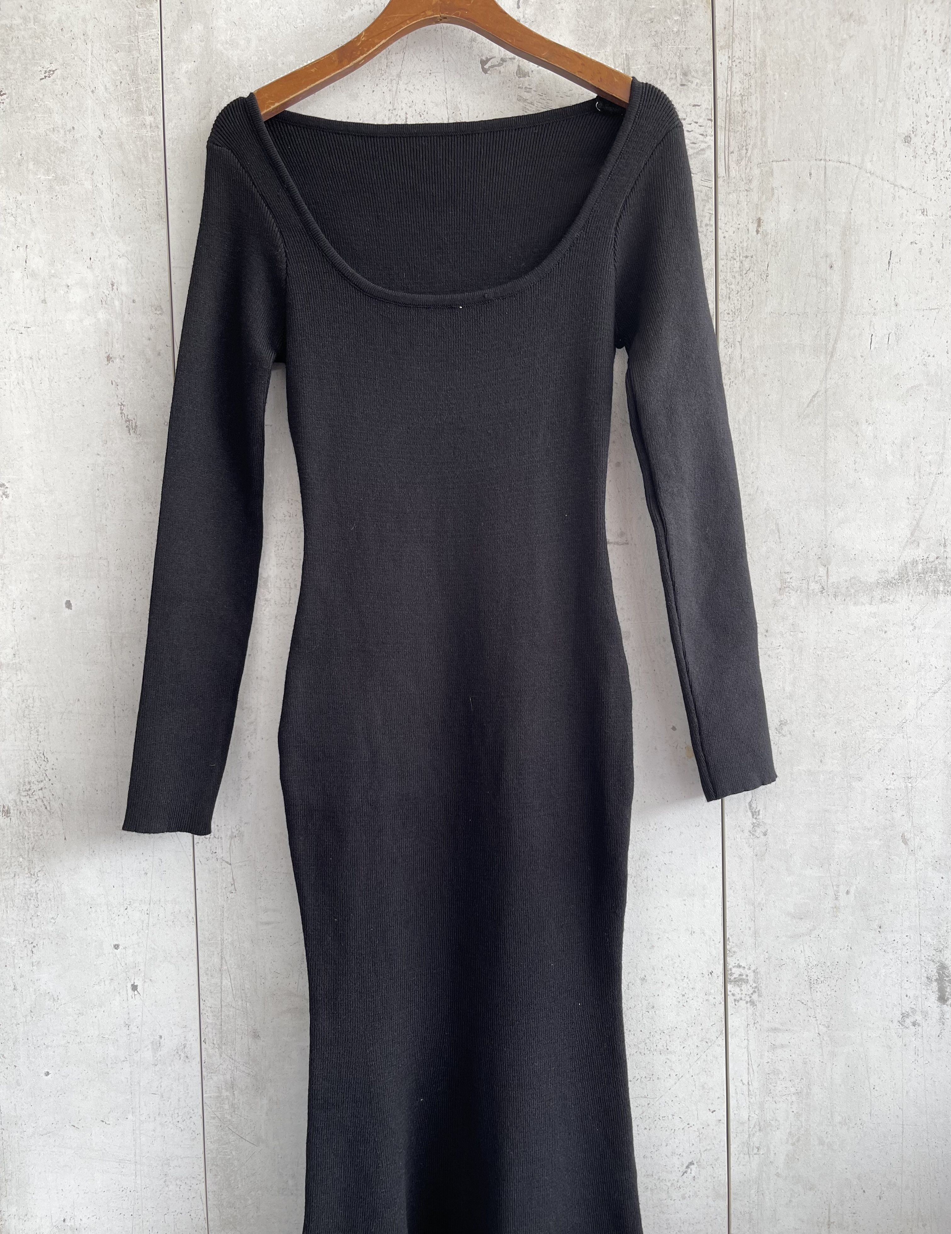 2149 Sabita Square Neck Knit Dress (B 32-46cm; H 34-48cm; L 116cm)