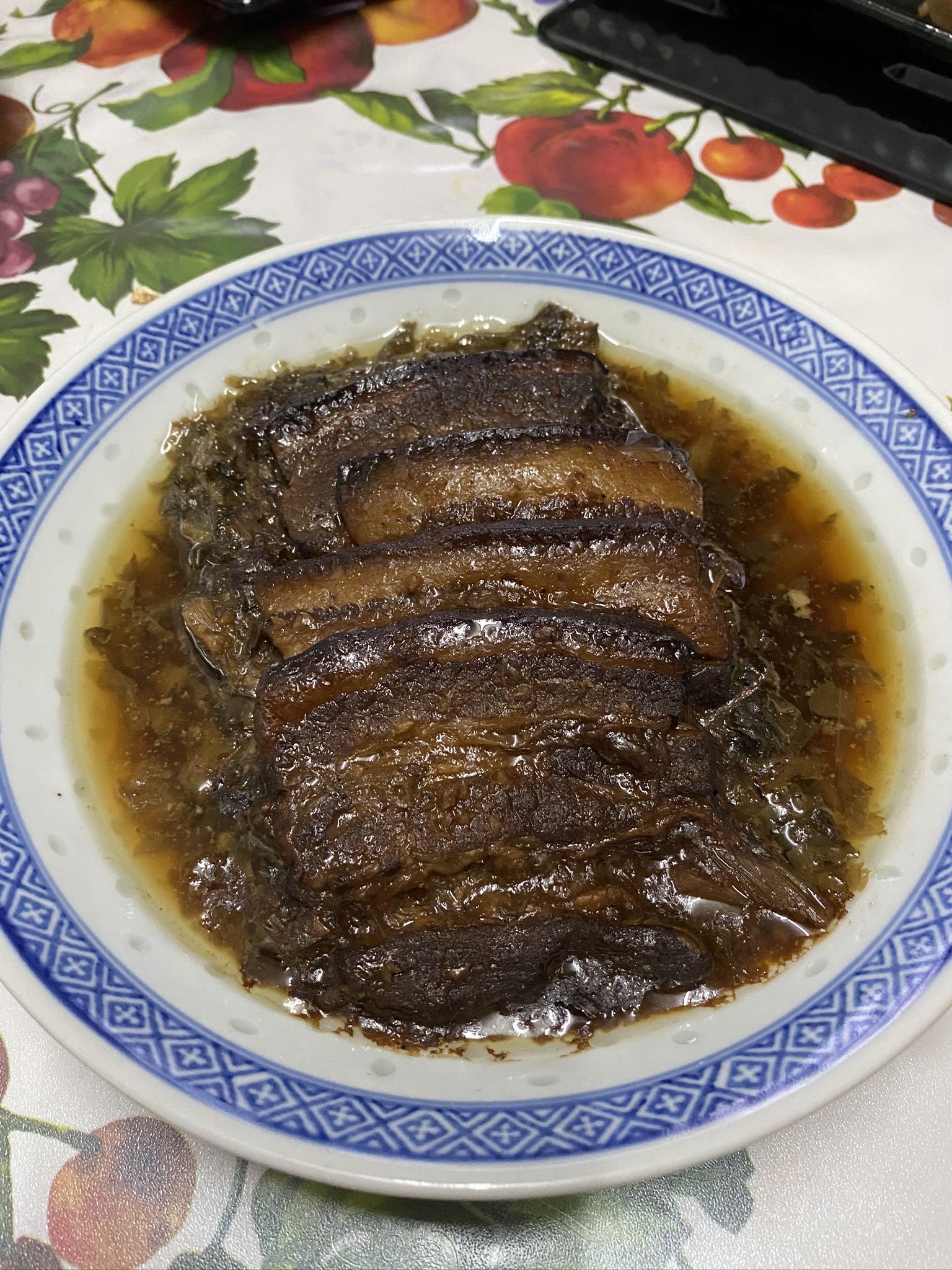 Preserved vegetables with Braised Pork Belly / 梅菜扣肉 (Per Pack)