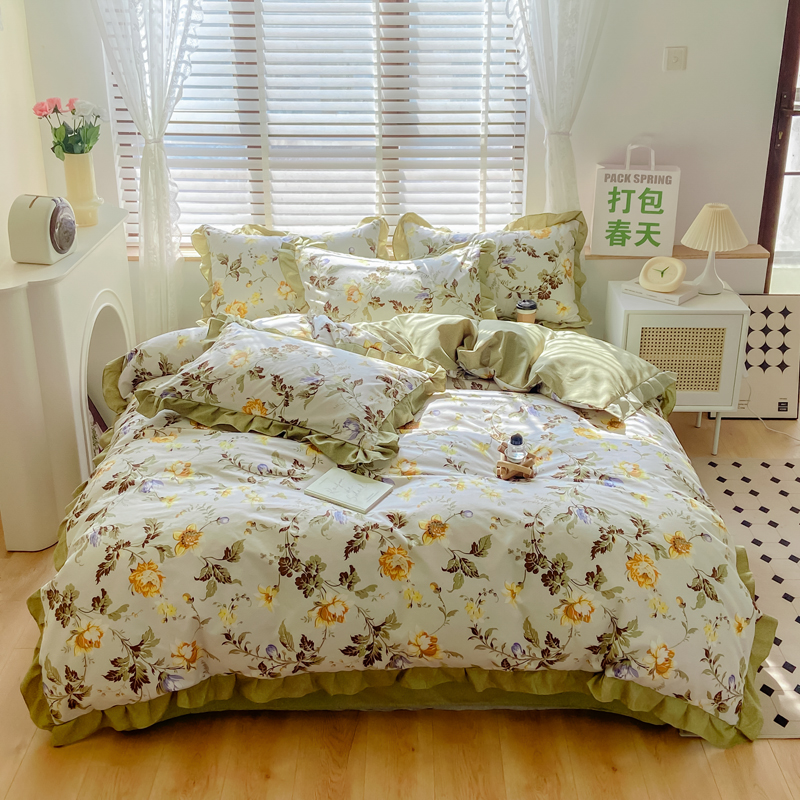 Sleepymill® Lace-trimmed cotton bedding